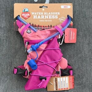 Arcadia Trail Pink Water Bladder Harness size Small